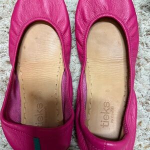 Tieks Fuchsia Ballet Flats